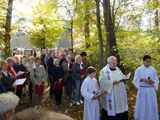 Einweihung der sieben Fußfälle im Oktober 2012 (Foto: Karl-Franz Thiede)